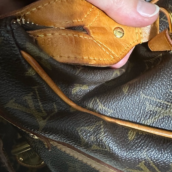 LOUIS VUITTON STRESA PM HANDBAG - Picture 9 of 17